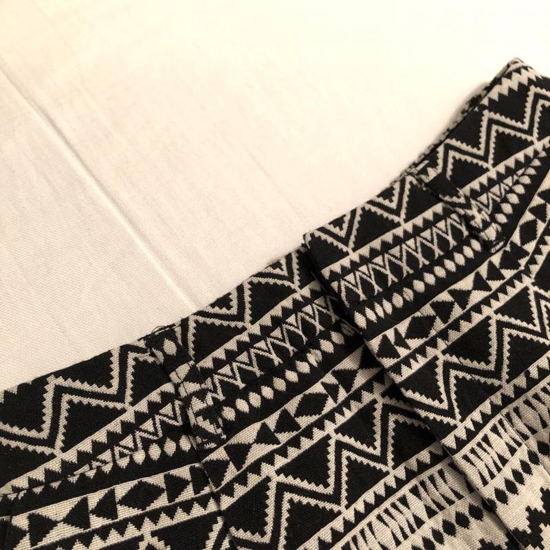 ジーナシス JEANASIS パンツ ショートパンツ FREE 総柄 白 / ホワイト / X 黒 / ブラック /  レディース USED 古着 中古 10014062