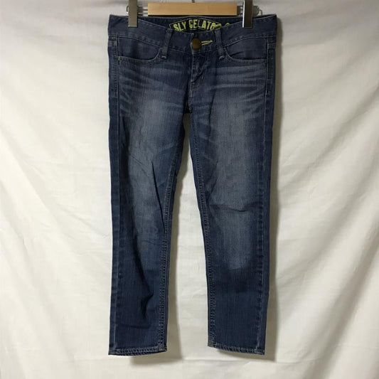 スライ SLY パンツ デニム、ジーンズ ダメージ加工 青 / ブルー /  レディース USED 古着 中古 10017296