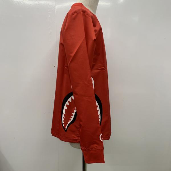 アベイシングエイプ A BATHING APE ジャケット、上着  アウター ジャケット プルオーバー A BATHING APE SHARK タグ付き M 赤 / レッド /  メンズ USED 古着 中古 10026627