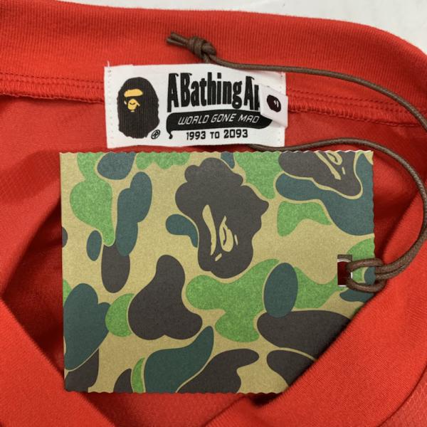 アベイシングエイプ A BATHING APE ジャケット、上着  アウター ジャケット プルオーバー A BATHING APE SHARK タグ付き M 赤 / レッド /  メンズ USED 古着 中古 10026627