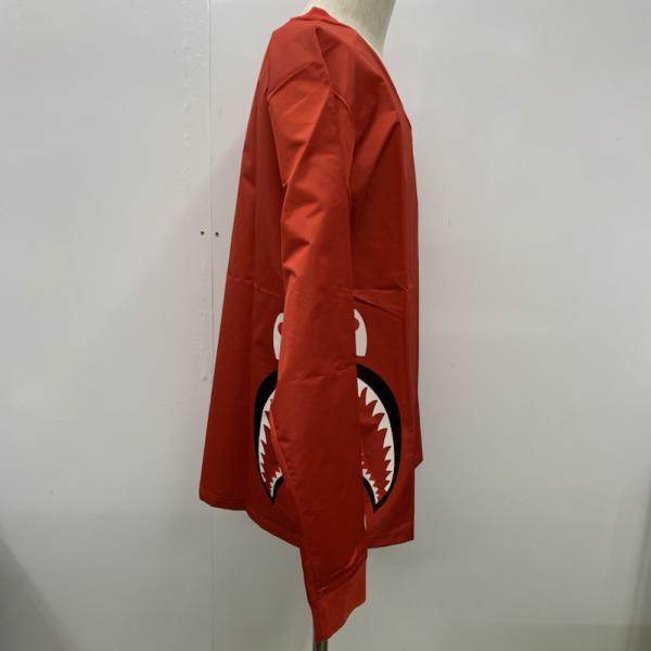 アベイシングエイプ A BATHING APE ジャケット、上着  アウター ジャケット プルオーバー A BATHING APE SHARK タグ付き L 赤 / レッド /  メンズ USED 古着 中古 10026628
