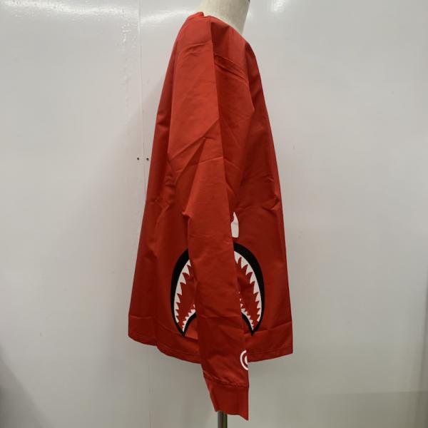 アベイシングエイプ A BATHING APE ジャケット、上着  アウター ジャケット プルオーバー A BATHING APE SHARK タグ付き XL 赤 / レッド /  メンズ USED 古着 中古 10026634