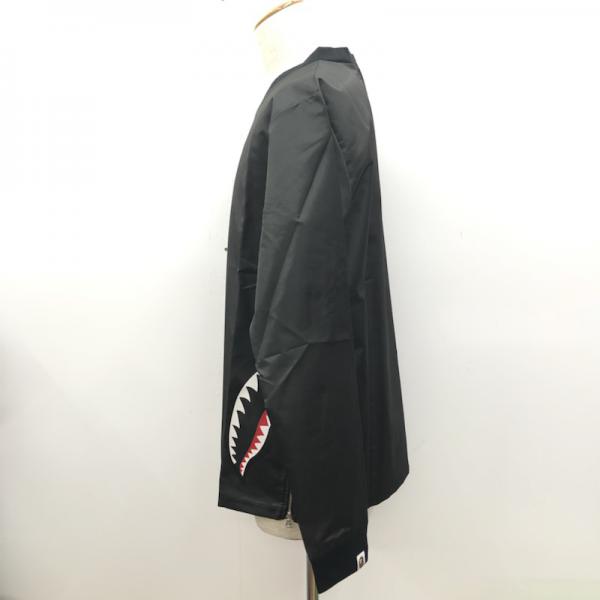 アベイシングエイプ A BATHING APE ジャケット、上着  アウター ジャケット プルオーバー A BATHING APE SHARK タグ付き M 黒 / ブラック /  メンズ USED 古着 中古 10026644