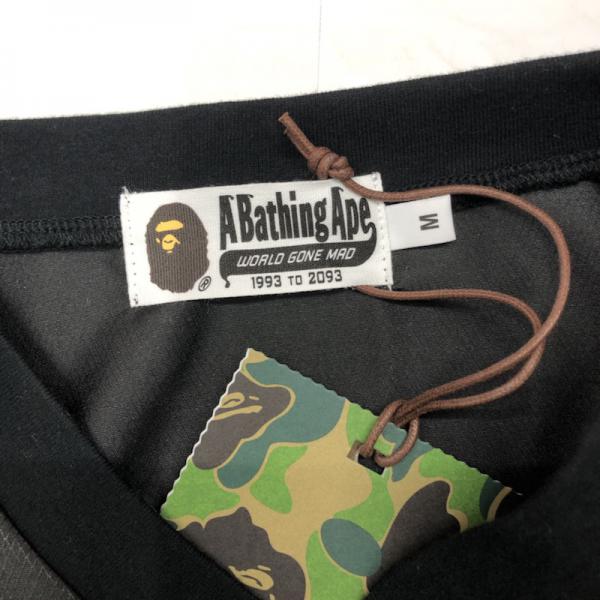 アベイシングエイプ A BATHING APE ジャケット、上着  アウター ジャケット プルオーバー A BATHING APE SHARK タグ付き M 無地 黒 / ブラック /  メンズ USED 古着 中古 10026646