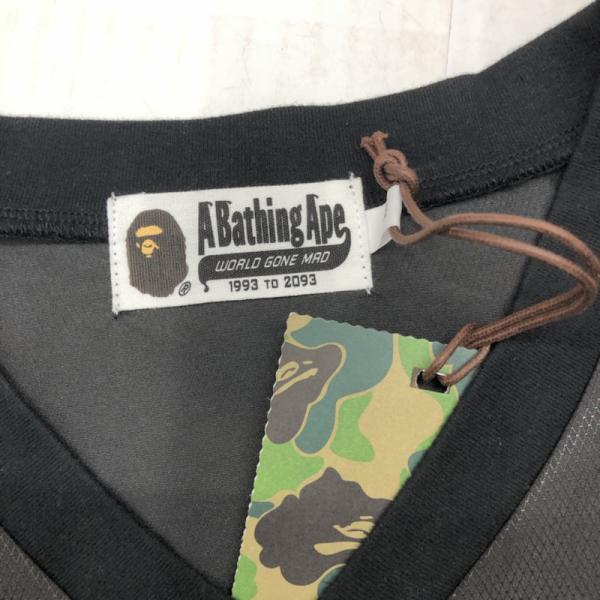 アベイシングエイプ A BATHING APE ジャケット、上着  アウター ジャケット プルオーバー A BATHING APE SHARK タグ付き M 無地 黒 / ブラック /  メンズ USED 古着 中古 10026647