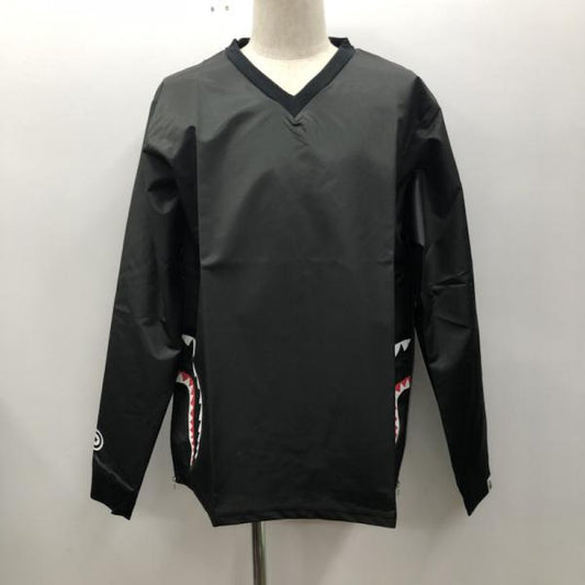 アベイシングエイプ A BATHING APE ジャケット、上着  アウター ジャケット プルオーバー A BATHING APE SHARK タグ付き L 無地 黒 / ブラック /  メンズ USED 古着 中古 10026649