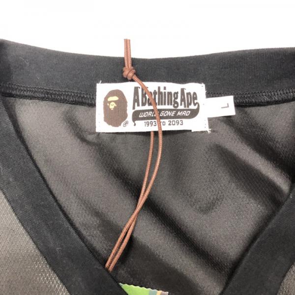 アベイシングエイプ A BATHING APE ジャケット、上着  アウター ジャケット プルオーバー A BATHING APE SHARK タグ付き L 無地 黒 / ブラック /  メンズ USED 古着 中古 10026649