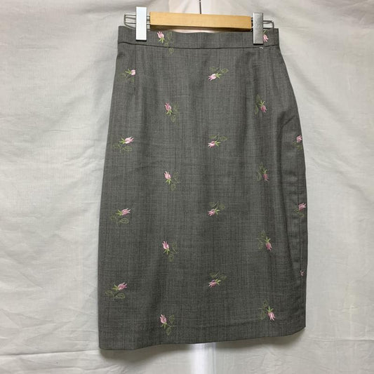 エスカーダ ESCADA スカート ひざ丈スカート 無地 X 花柄 灰 / グレー / X 桃 / ピンク / X 緑 / グリーン /  レディース USED 古着 中古 10031107