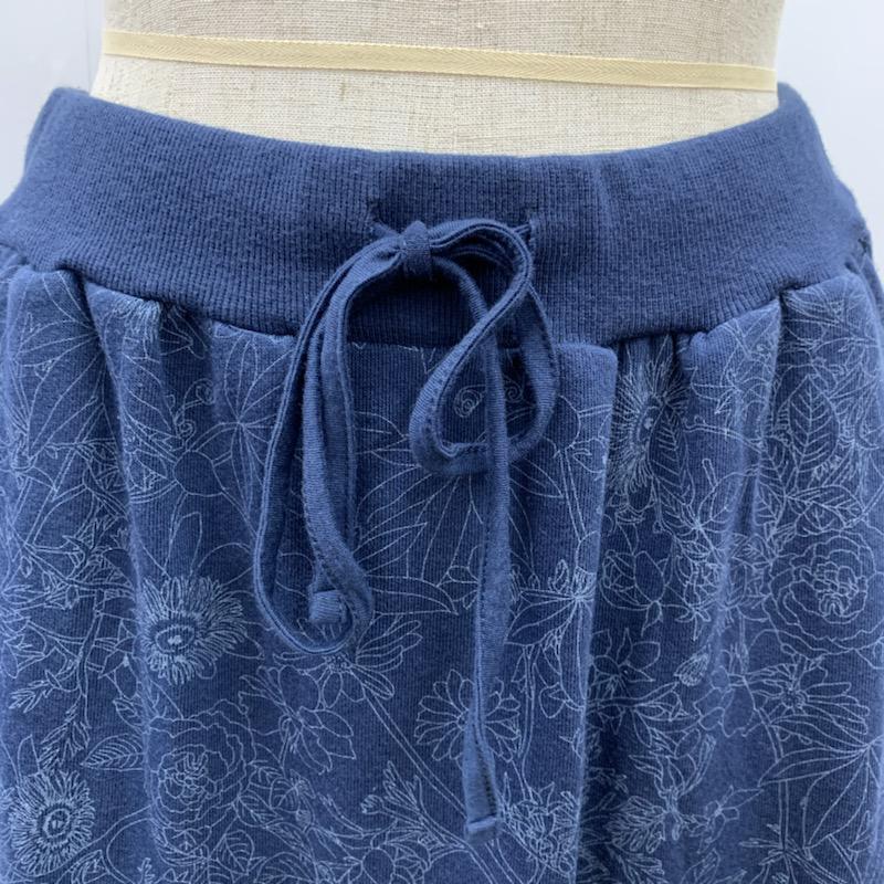 ニコアンド niko and... スカート ひざ丈スカート 台形スカート 花柄 花柄 紺 / ネイビー /  レディース USED 古着 中古 10032147