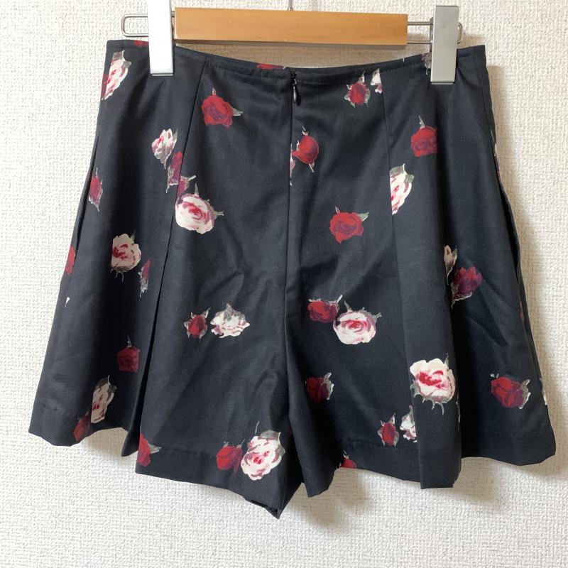 レディアゼル REDYAZEL パンツ ショートパンツ M 花柄 X プリント 黒 / ブラック /  レディース USED 古着 中古 10032809