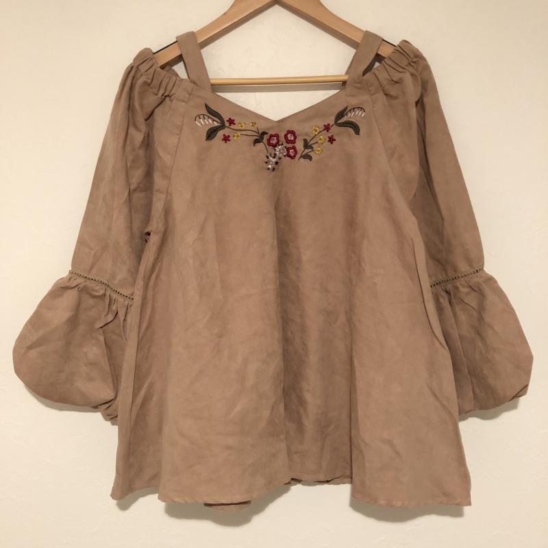 ワンアフター アナザー ナイスクラップ one after another NICE CLAUP カットソー 七分袖 オフショルダー バルーンスリーブカットソー 無地 X 刺繍 X 花柄 ベージュ / ベージュ / X 桃 / ピンク /  レディース USED 古着 中古 10032940
