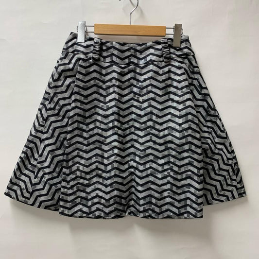 ジョルジオアルマーニ GIORGIO ARMANI スカート ミニスカート 38 総柄 X  黒 / ブラック / X 銀 / シルバー /  レディース USED 古着 中古 10032954