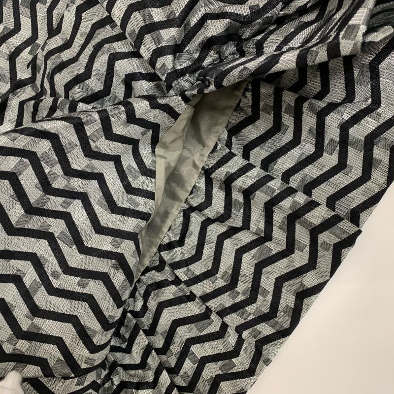 ジョルジオアルマーニ GIORGIO ARMANI スカート ミニスカート 38 総柄 X  黒 / ブラック / X 銀 / シルバー /  レディース USED 古着 中古 10032954