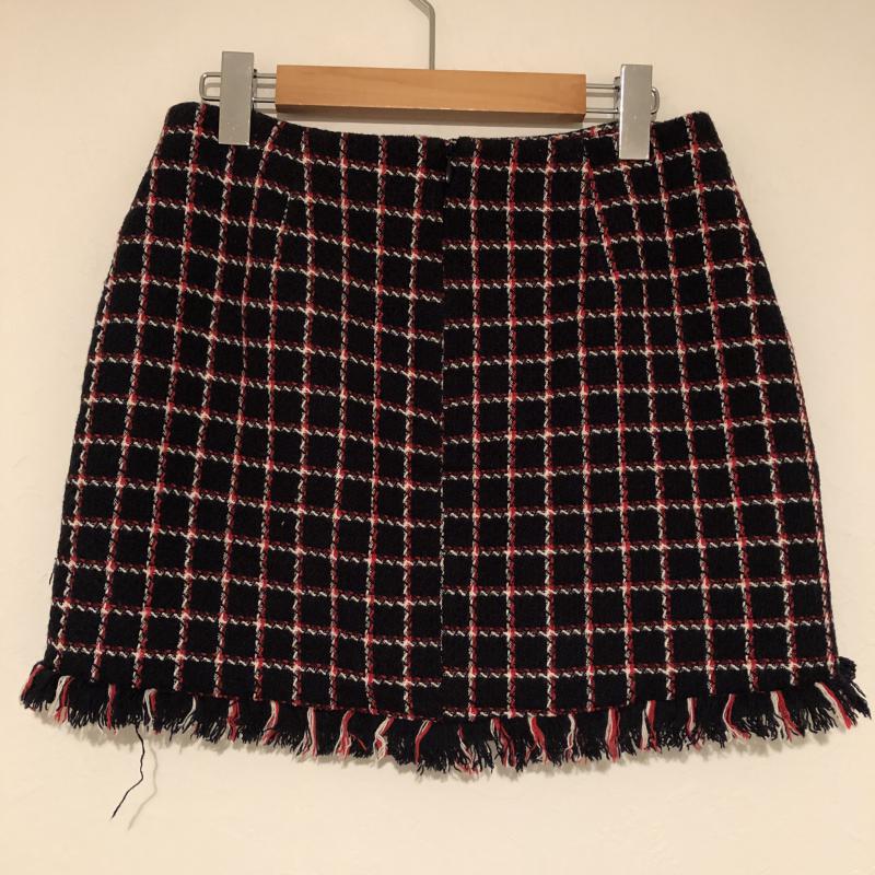 ザラベーシック ZARA BASIC スカート ミニスカート カットオフ ツイードスカート M チェック X  黒 / ブラック / X 白 / ホワイト / X 赤 / レッド /  レディース USED 古着 中古 10033145