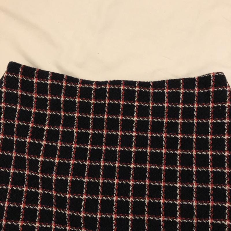 ザラベーシック ZARA BASIC スカート ミニスカート カットオフ ツイードスカート M チェック X  黒 / ブラック / X 白 / ホワイト / X 赤 / レッド /  レディース USED 古着 中古 10033145