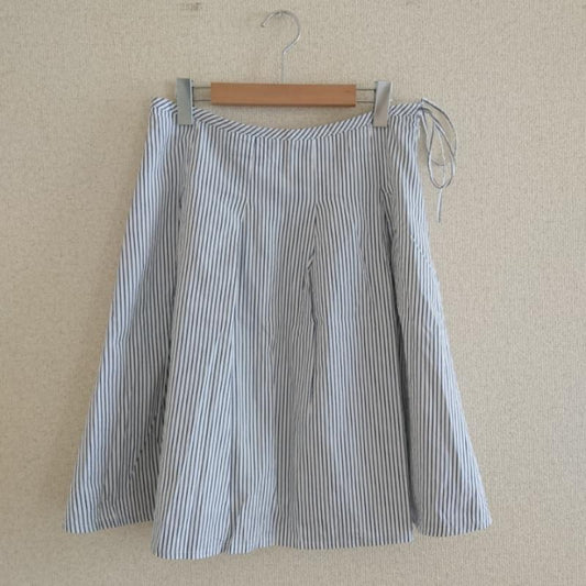 オリーブデオリーブ OLIVE des OLIVE スカート ひざ丈スカート ストライプ 白 / ホワイト / X 青 / ブルー /  レディース USED 古着 中古 10033176