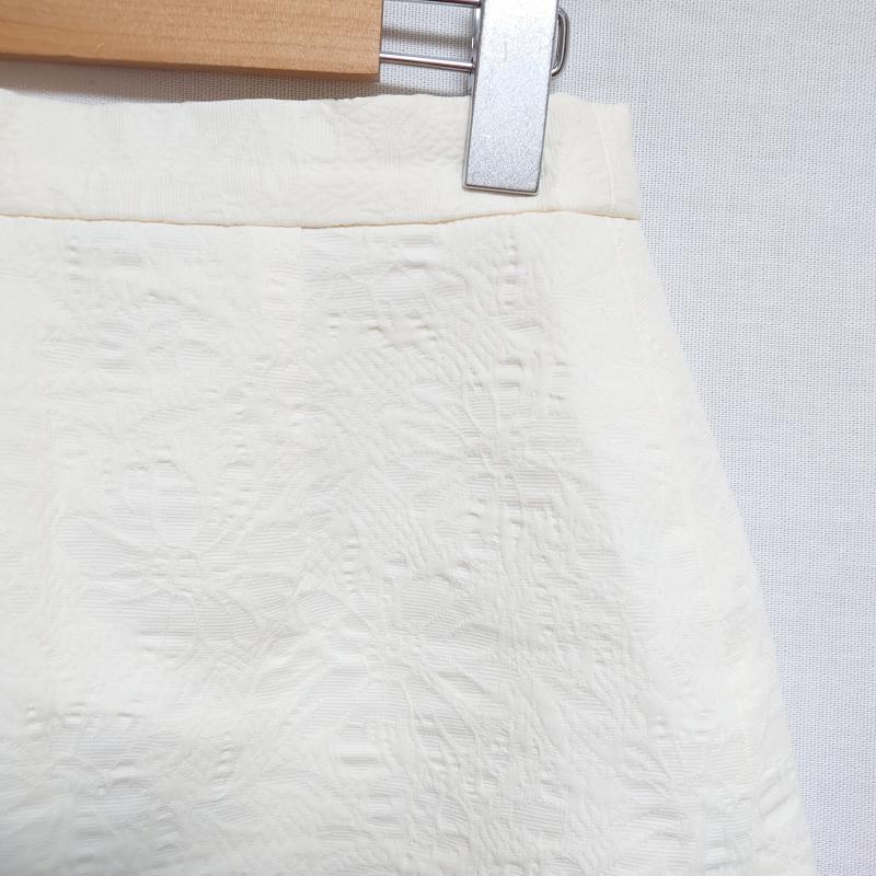 ロペピクニック ROPE' PICNIC スカート ひざ丈スカート 38 花柄 白 / ホワイト /  レディース USED 古着 中古 10033598