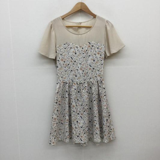 マジェスティックレゴン MAJESTIC LEGON ワンピース ひざ丈スカート FREE 花柄 白 / ホワイト /  レディース USED 古着 中古 10034474