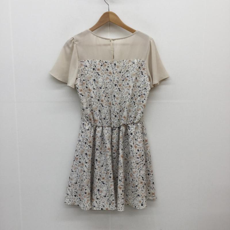 マジェスティックレゴン MAJESTIC LEGON ワンピース ひざ丈スカート FREE 花柄 白 / ホワイト /  レディース USED 古着 中古 10034474