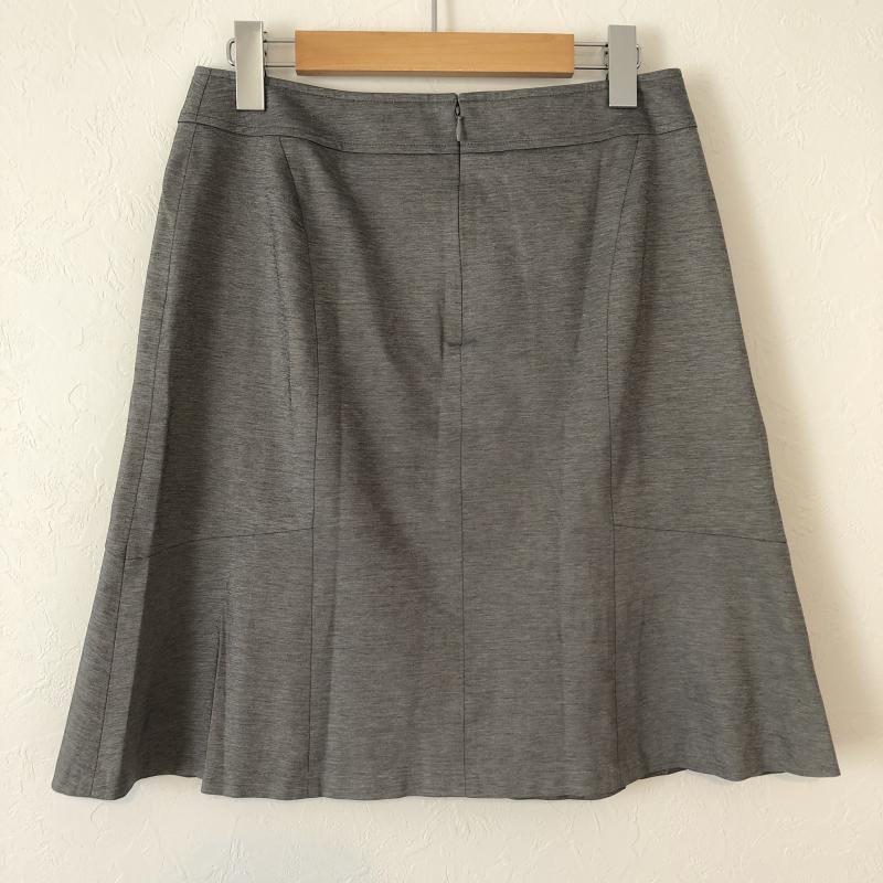 ニジュウサンク 23区 スカート ひざ丈スカート 40 無地 灰 / グレー /  レディース USED 古着 中古 10035352