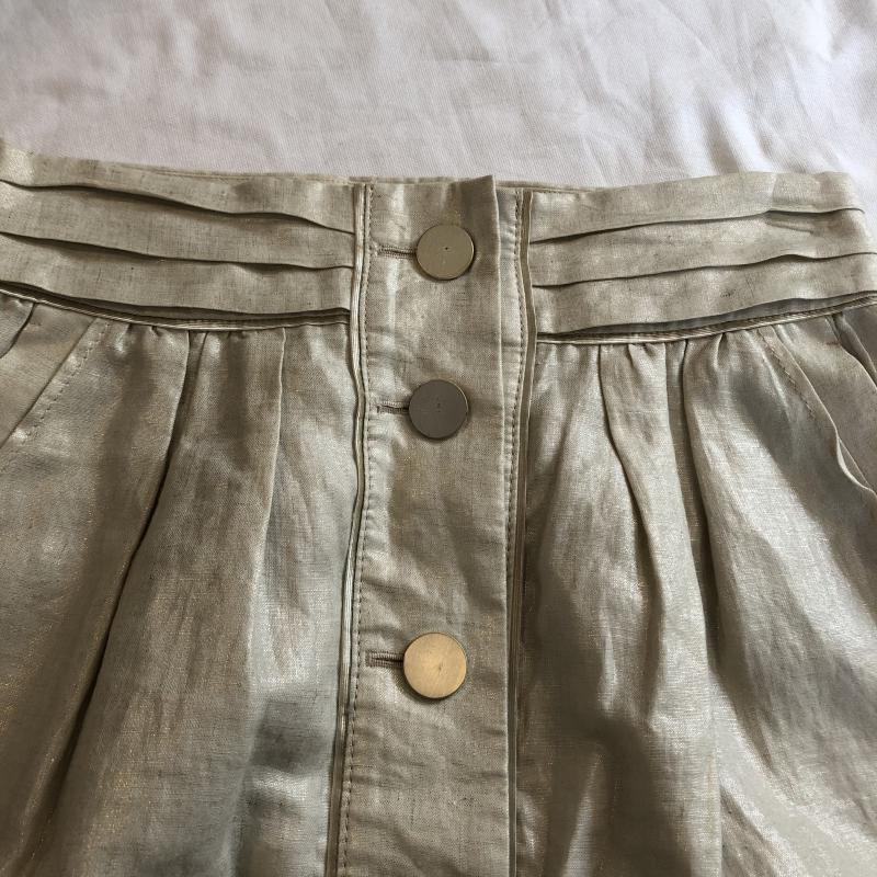 ボディードレッシングデラックス BODY DRESSING Deluxe スカート ひざ丈スカート ボタンデザインスカート　ラメ 38 無地 ベージュ / ベージュ / X 銀 / シルバー /  レディース USED 古着 中古 10035356