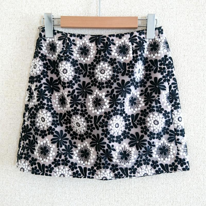 アナザーエディション Another Edition スカート ひざ丈スカート 刺繍 S 花柄 白 / ホワイト / X 黒 / ブラック / X ベージュ / ベージュ /  レディース USED 古着 中古 10035545