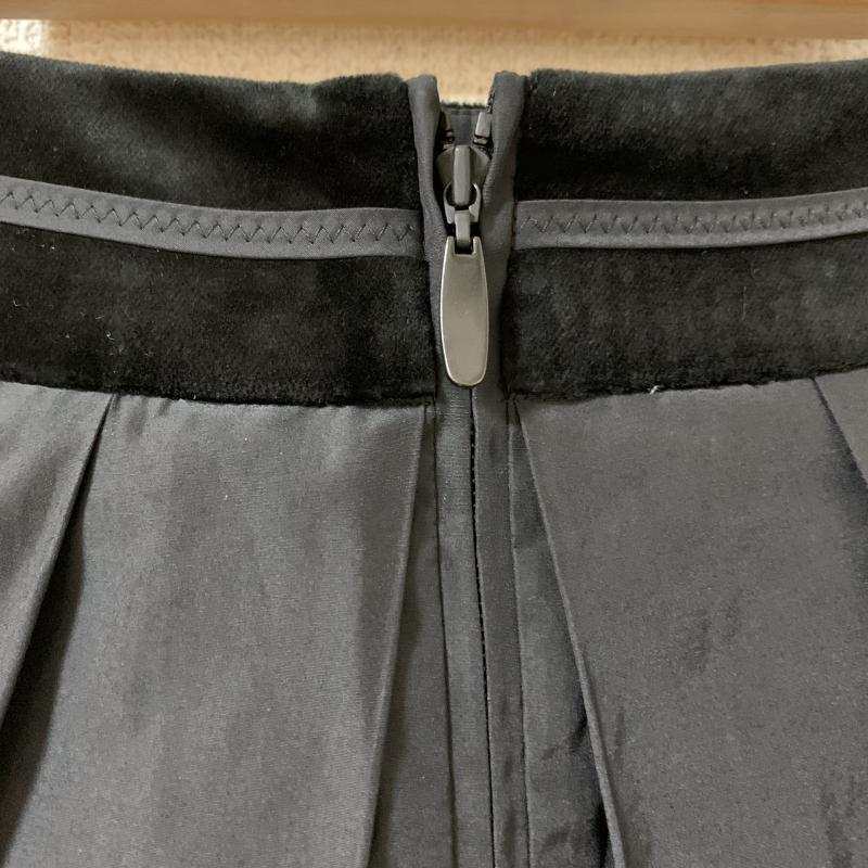 ボディードレッシングデラックス BODY DRESSING Deluxe スカート ひざ丈スカート タックプリーツ 34 無地 黒 / ブラック /  レディース USED 古着 中古 10036597