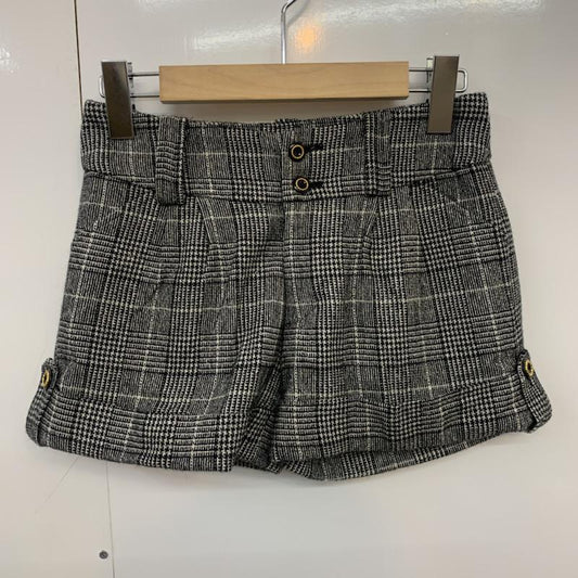 イング INGNI パンツ ショートパンツ XS チェック 白 / ホワイト / X 黒 / ブラック /  レディース USED 古着 中古 10040507
