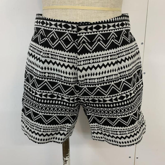 イング INGNI パンツ ショートパンツ M 総柄 白 / ホワイト / X 黒 / ブラック /  レディース USED 古着 中古 10042838