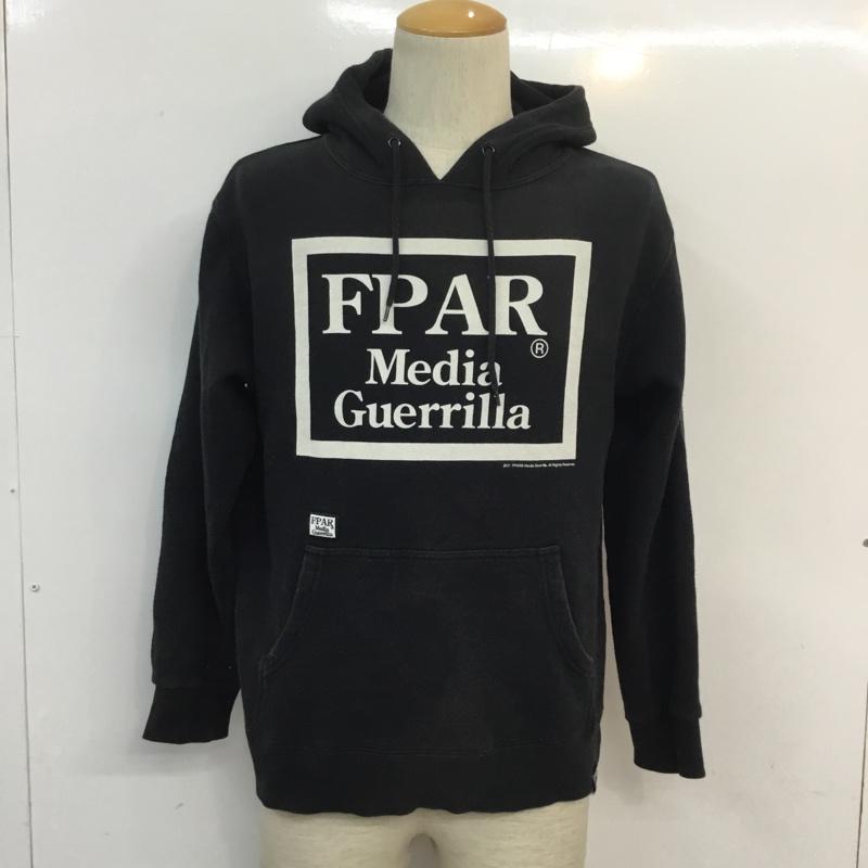 フォーピーエーアールメディアゲリラ FPARMEDIAGUERRILLA パーカー 長袖 プルオーバー フーディー 2 ロゴ、文字 黒 / ブラック /  メンズ USED 古着 中古 10054780
