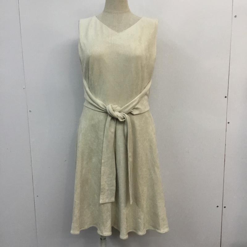 マジェスティックレゴン MAJESTIC LEGON ワンピース ひざ丈スカート M 無地 ベージュ / ベージュ /  レディース USED 古着 中古 10059805