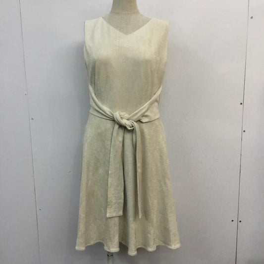 マジェスティックレゴン MAJESTIC LEGON ワンピース ひざ丈スカート M 無地 ベージュ / ベージュ /  レディース USED 古着 中古 10059805