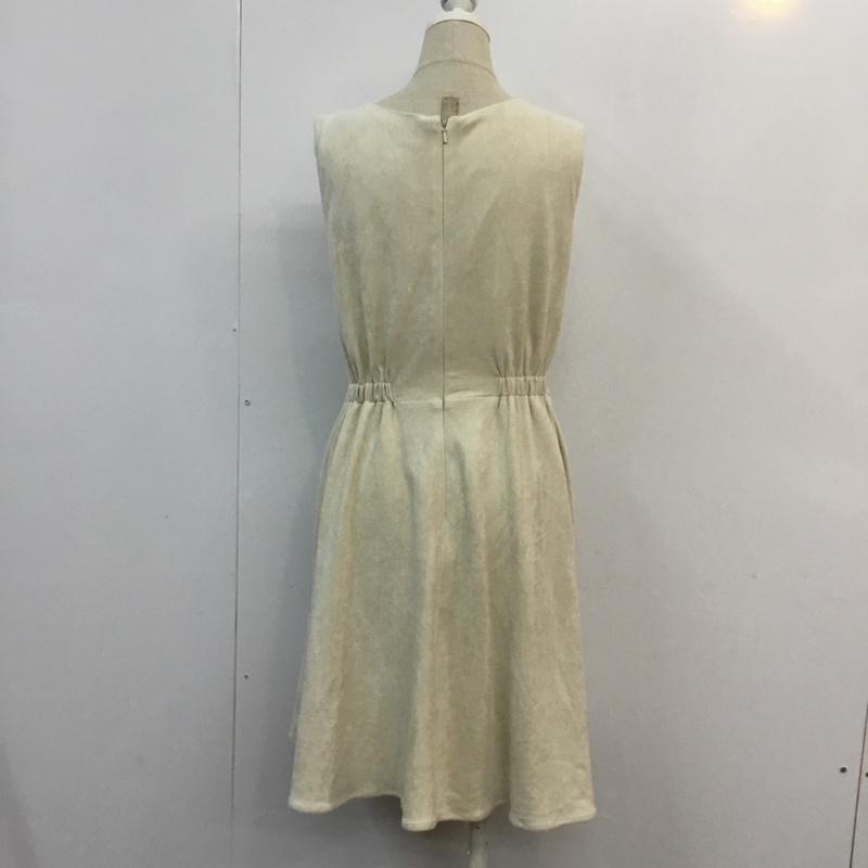 マジェスティックレゴン MAJESTIC LEGON ワンピース ひざ丈スカート M 無地 ベージュ / ベージュ /  レディース USED 古着 中古 10059805