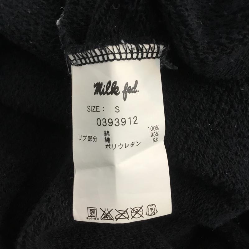 ミルクフェド MILKFED. ワンピース ひざ丈スカート スウェットワンピース S ロゴ、文字 黒 / ブラック /  レディース USED 古着 中古 10062650