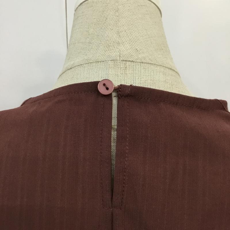 アズールバイマウジー AZUL BY MOUSSY タンクトップ タンクトップ 250CAH30-008F CACHE-COEUR BLOUSE S 無地 茶 / ブラウン /  レディース USED 古着 中古 10065140