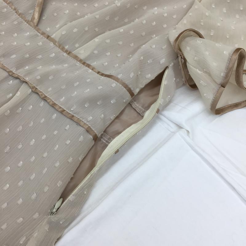 ナチュラルクチュール natural couture ワンピース ひざ丈スカート ドット ベージュ / ベージュ /  レディース USED 古着 中古 10068521
