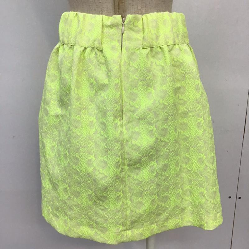 ザラ ZARA TRAFALUC スカート ミニスカート 8342 046 301 L 総柄 黄緑 / イエローグリーン /  レディース USED 古着 中古 10071667