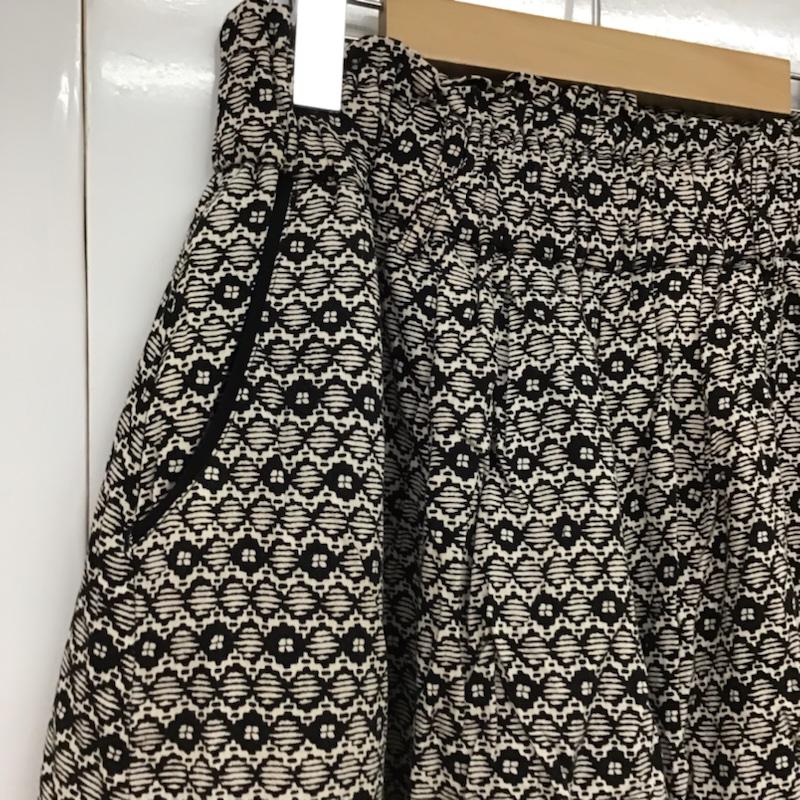 グローバルワーク GLOBAL WORK パンツ ショートパンツ GW050220N9 L 総柄 白 / ホワイト / X 黒 / ブラック /  レディース USED 古着 中古 10072840