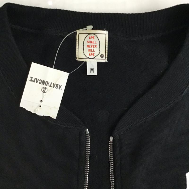 アベイシングエイプ A BATHING APE ジャケット、上着 ジャンパー、ブルゾン ジップアップ スウェット 裏起毛 M ロゴ、文字 黒 / ブラック /  メンズ USED 古着 中古 10073587
