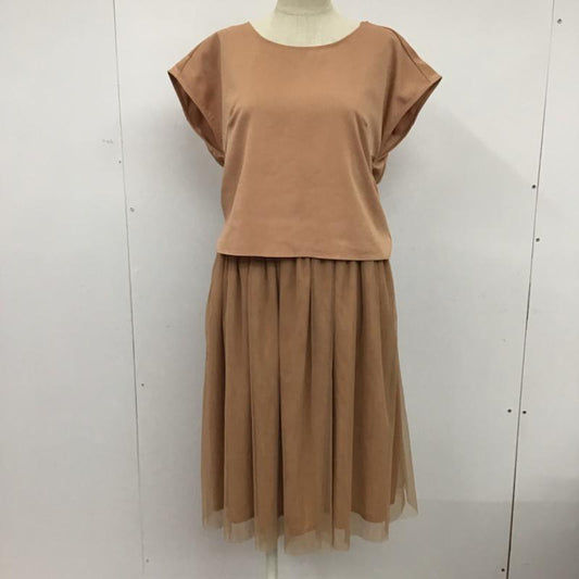 アーバンリサーチ URBAN RESEARCH ワンピース ひざ丈スカート チュールレイヤードOP タグ付き FREE 無地 桃 / ピンク /  レディース USED 古着 中古 10073604