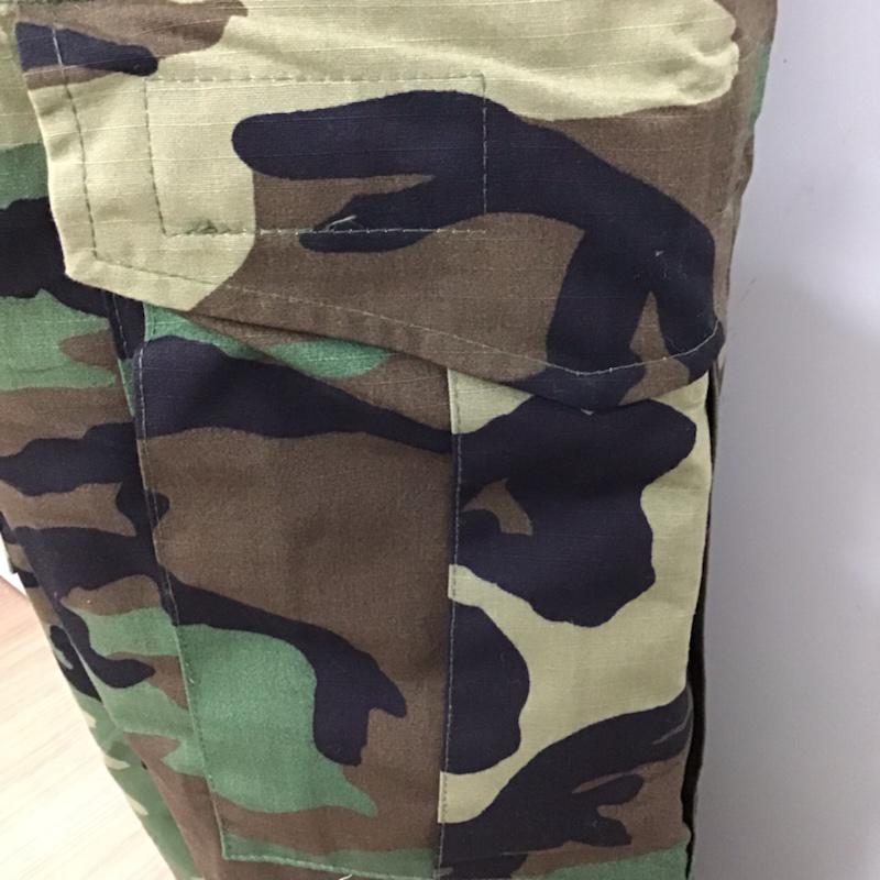 古着 USED パンツ ワークパンツ、ペインターパンツ ミリタリーパンツ M カモフラージュ柄・迷彩 マルチカラー / マルチカラー /  メンズ USED 古着 中古 10073889