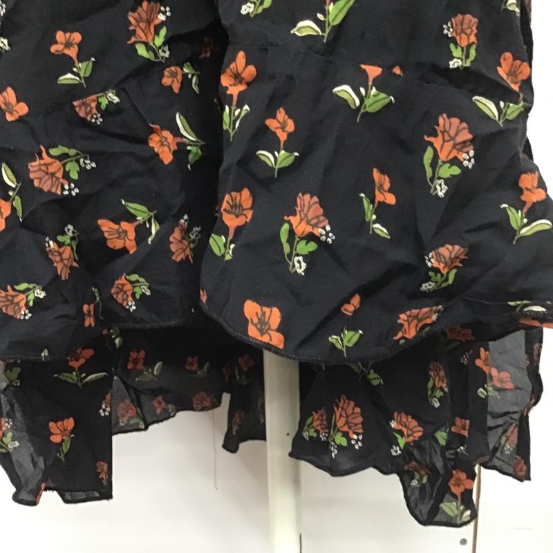 ザラウーマン ZARA WOMAN ワンピース ひざ丈スカート 2903 040 800 サイドスリット S 花柄 黒 / ブラック /  レディース USED 古着 中古 10082429