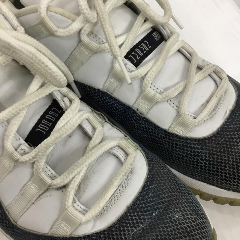 ナイキ NIKE スニーカー スニーカー 136071 102 AIR JORDAN 11 SNAKE LOW 29.5cm 箱有 29.5cm ロゴ、文字 白 / ホワイト / X 紺 / ネイビー /  メンズ USED 古着 中古 10083332