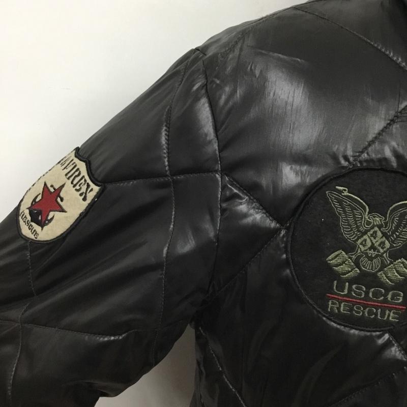 アヴィレックス AVIREX ジャケット、上着 ジャンパー、ブルゾン 6122069 AF-75 USCG 中綿 M ロゴ、文字 黒 / ブラック /  メンズ USED 古着 中古 10087508