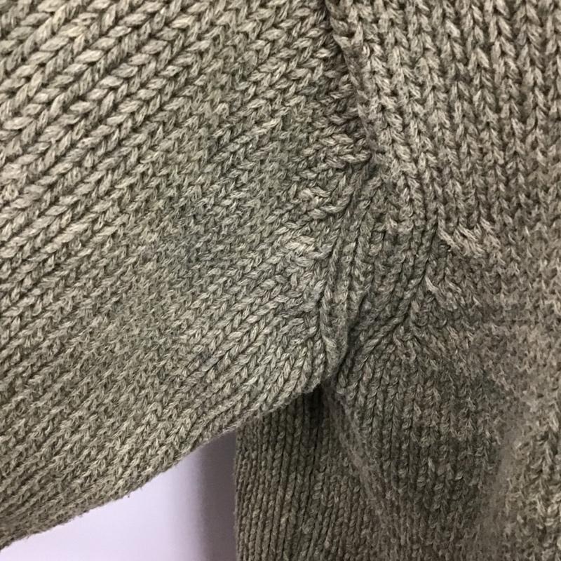 テンダーロイン TENDERLOIN ニット、セーター 長袖 コットンニット Vネック M ロゴ、文字 カーキ / カーキ /  メンズ USED 古着 中古 10087585
