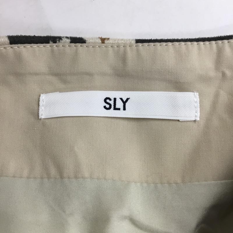 スライ SLY スカート ミニスカート 030DAA31-6170 COW ショートスカート 1 アニマル柄 ベージュ / ベージュ / X 茶 / ブラウン / X 紺 / ネイビー /  レディース USED 古着 中古 10088076