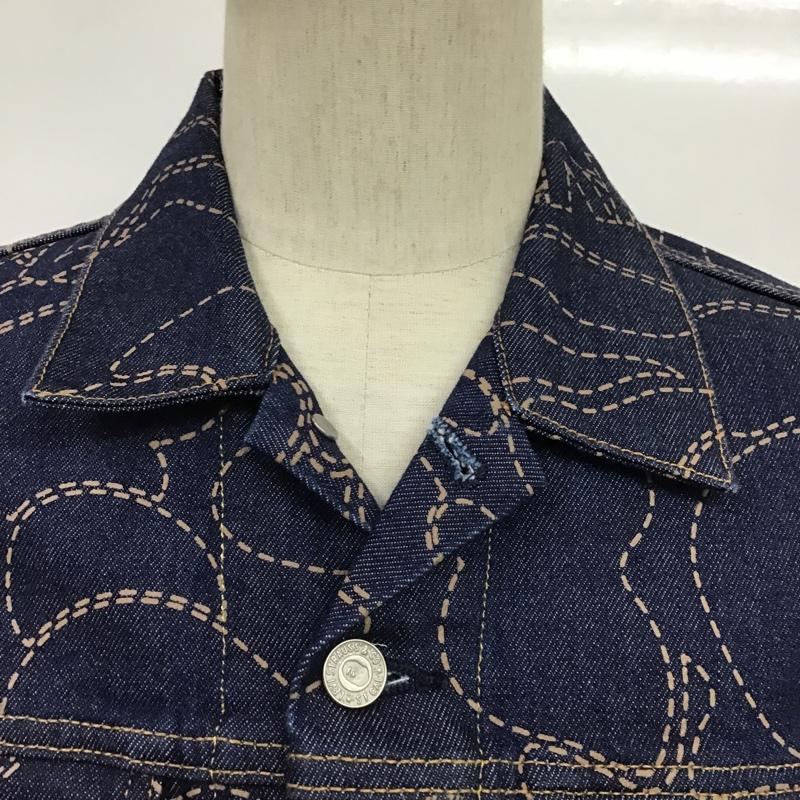 アベイシングエイプ A BATHING APE ジャケット、上着 ジャケット、ブレザー リーバイス CAMO TRUCKER JACKET デニムジャケット XS 総柄 紺 / ネイビー /  メンズ USED 古着 中古 10089060