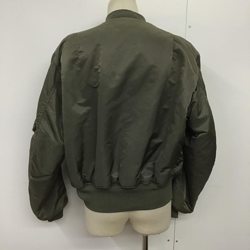 アヴィレックス AVIREX ジャケット、上着 フライトジャケット J-82798 MA-1 XL ワンポイント カーキ / カーキ /  メンズ USED 古着 中古 10089542