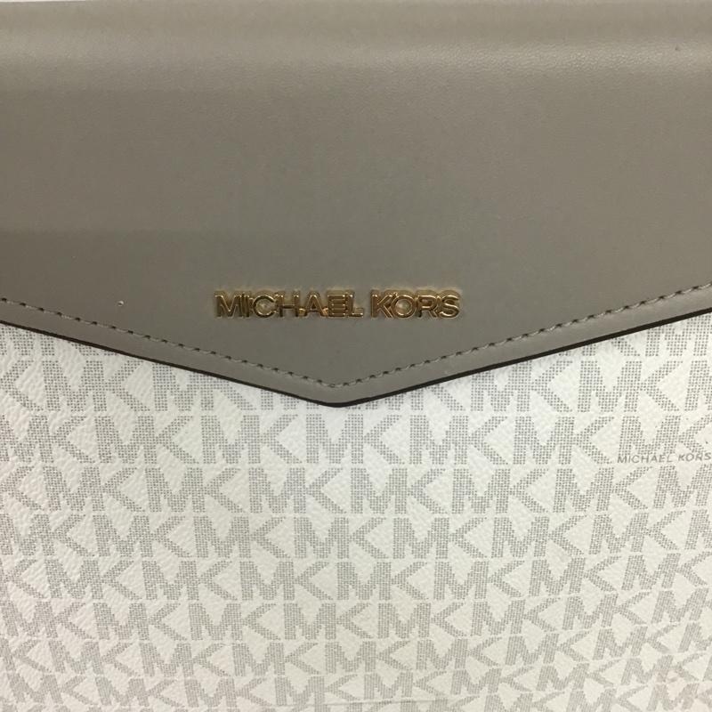 マイケルコース MICHAEL KORS クラッチバッグ、パーティバッグ クラッチバッグ、パーティバッグ マグネットポーチ ロゴ、文字 灰 / グレー / X 白 / ホワイト / X 金 / ゴールド /  レディース USED 古着 中古 10090848
