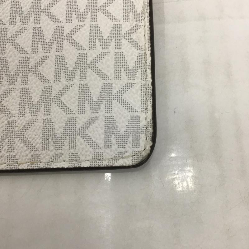 マイケルコース MICHAEL KORS クラッチバッグ、パーティバッグ クラッチバッグ、パーティバッグ マグネットポーチ ロゴ、文字 灰 / グレー / X 白 / ホワイト / X 金 / ゴールド /  レディース USED 古着 中古 10090848